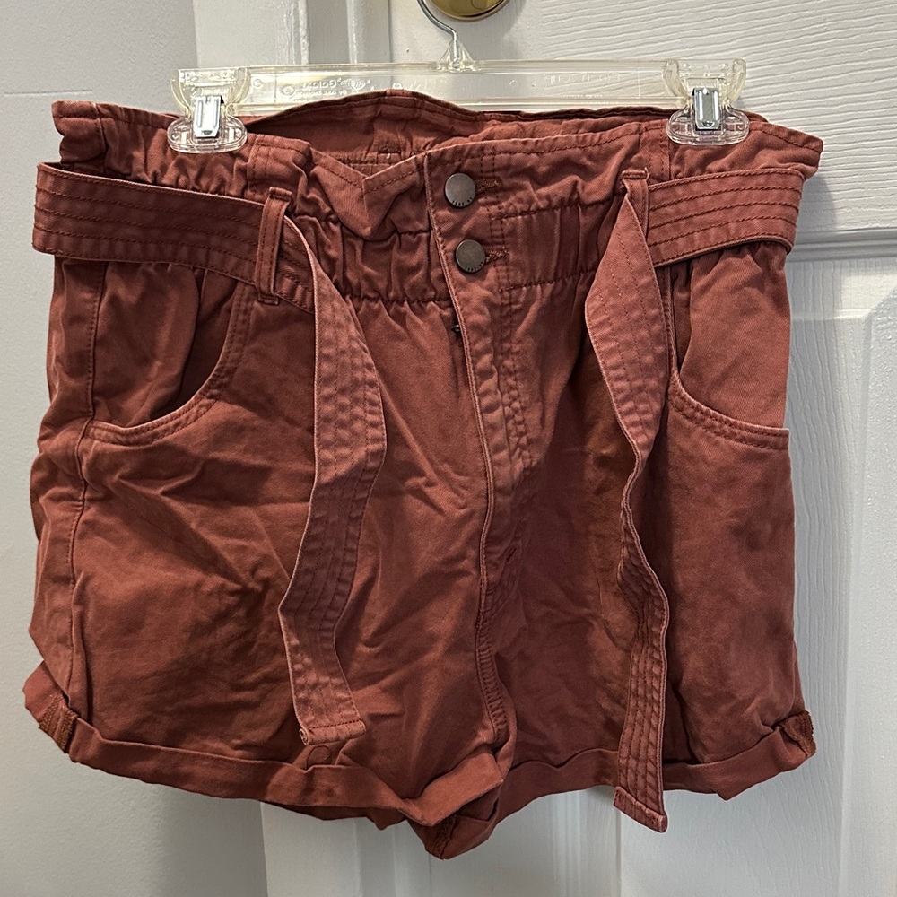 Abercrombie & Fitch High Waist Rust Shorts